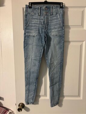 American Eagle Outfitters Light Wash Super High-Rise Jegging